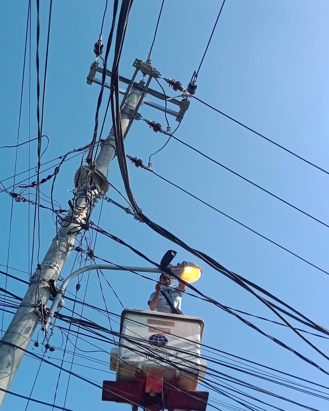 Monitoring dan perbaikan LPJU oleh Tim Buser LPJU