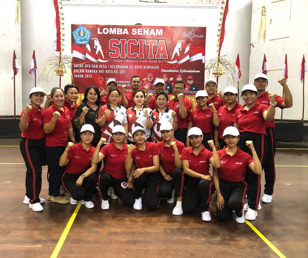 Keseruan lomba Senam SICITA dalam rangka HUT Kota Denpasar ke-235